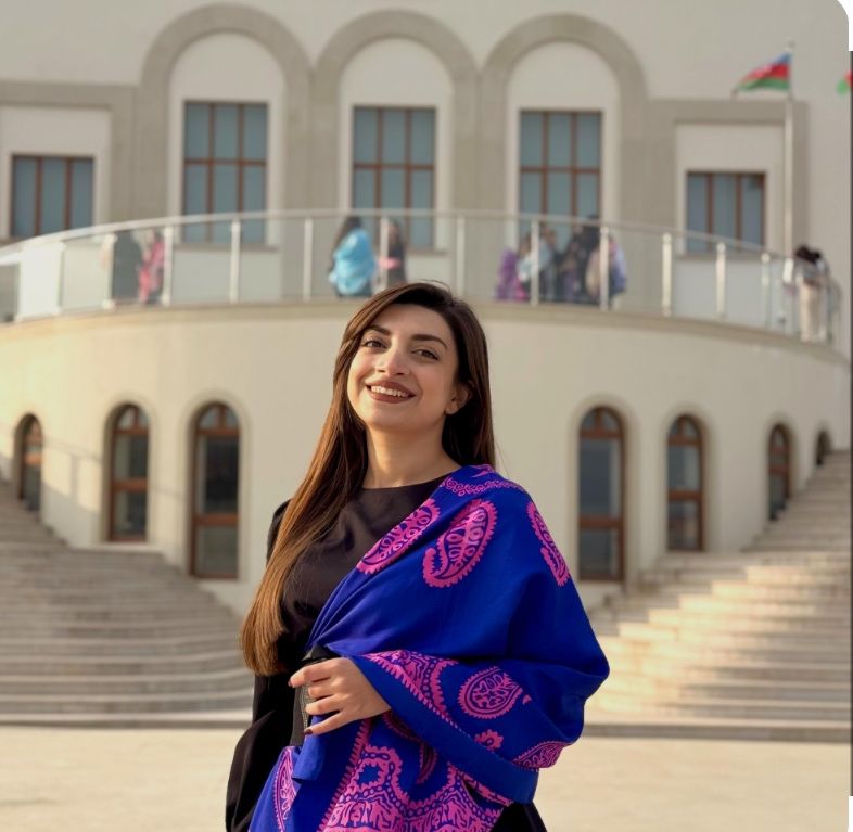 Lamiya Mammadova in fron of the KU main building